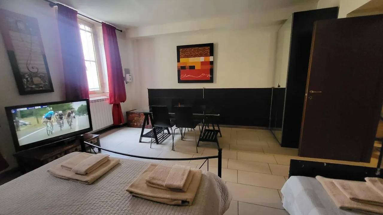 Appartamento Saint Martin'S House Vigevano 0*,  Italia